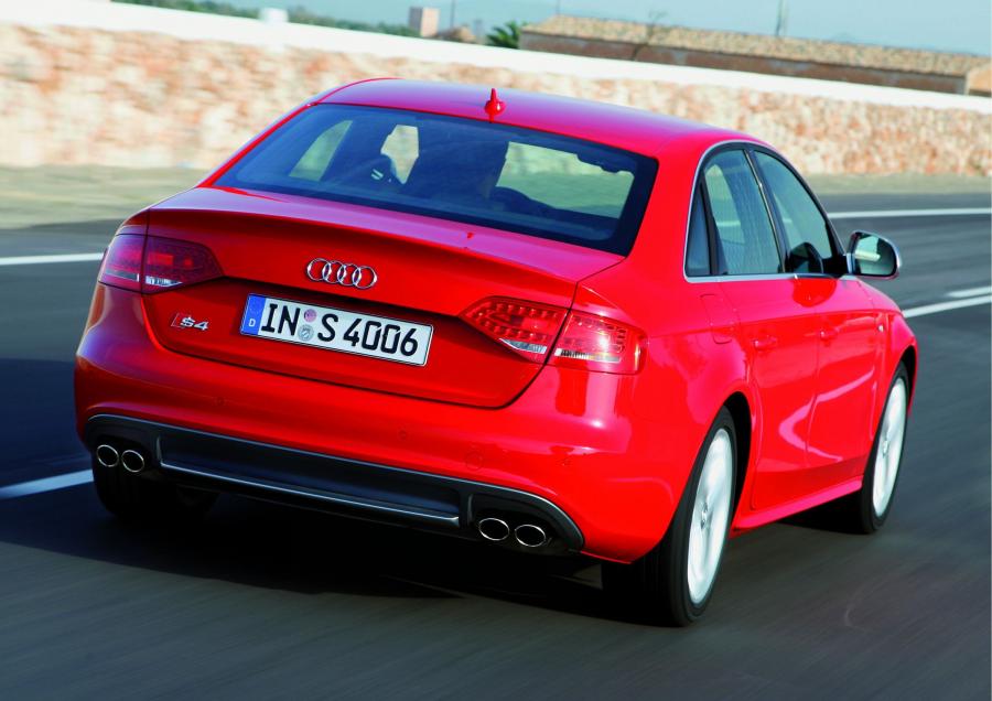 Audi S4 Sedan (B8, 8K) 2009 года  (WW) (фото 11 из 55)